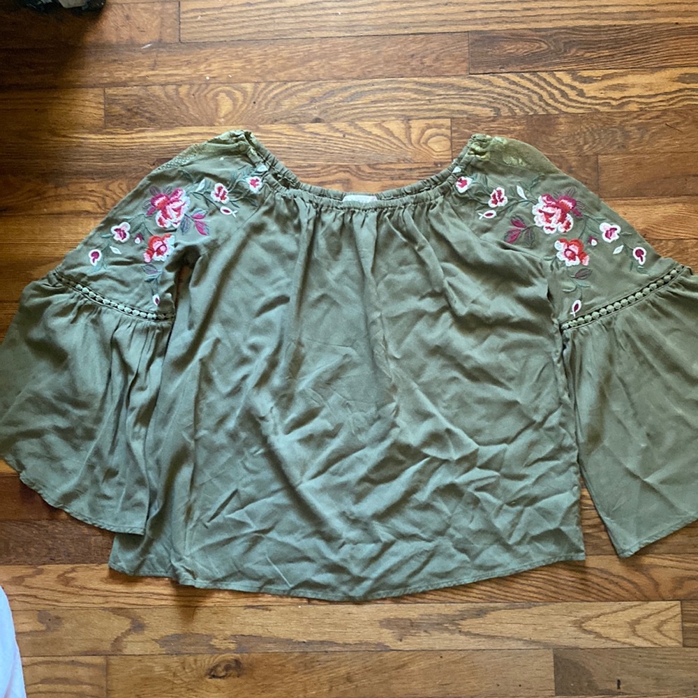 Altar’d State Top M